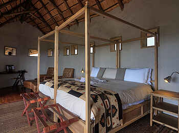 Tau Pan Camp: Großes Doppelbett