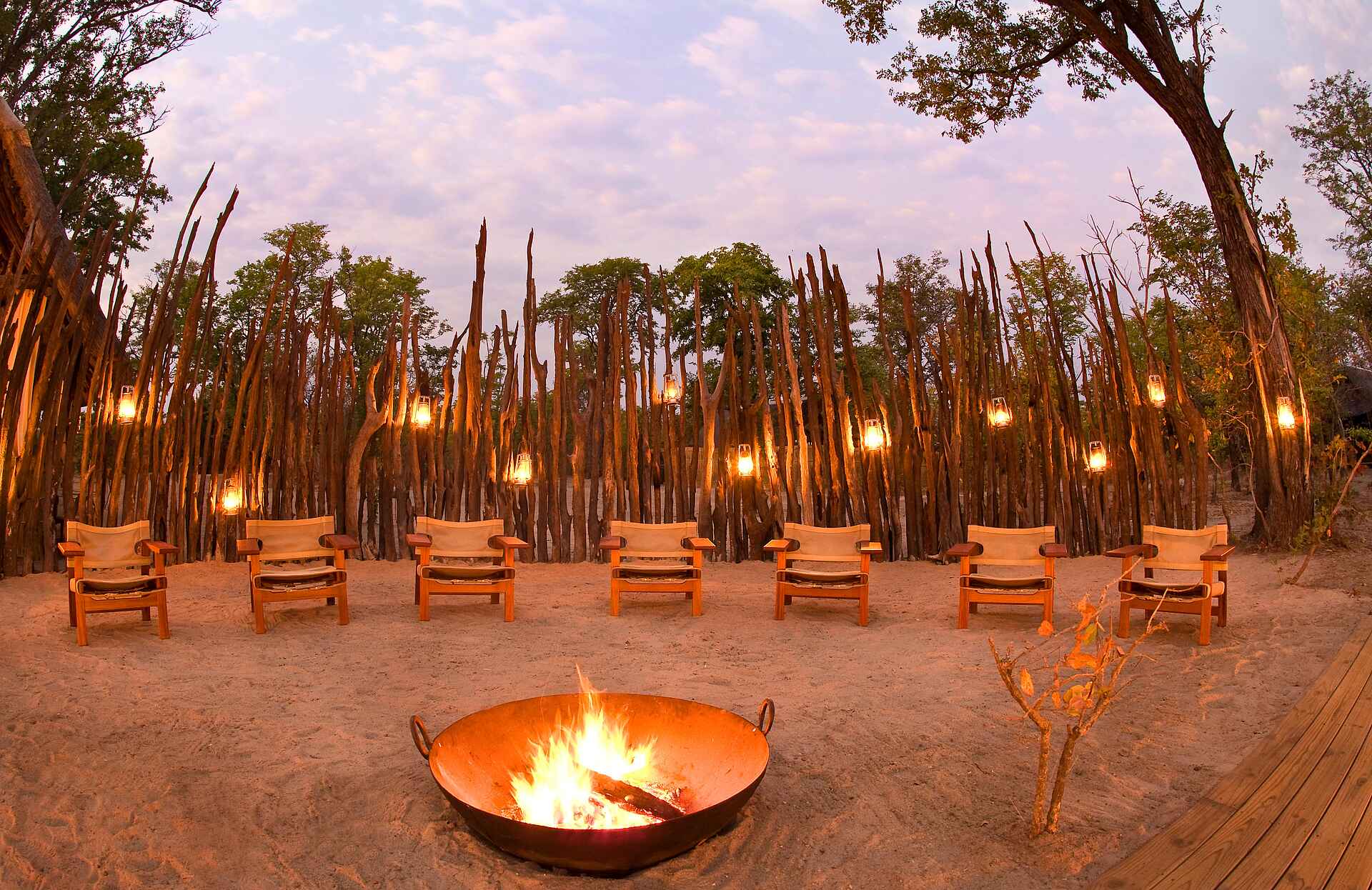 Bushcamp Company, Game Drive, Lagune, Luangwa River, Luangwa-Tal, South Luangwa National Park, Walking Safari, Zungulila Bushcamp, Boma, Feuerplatz, Feuerstelle, Afrikarma, Afrikarma Safaris, Afrikarma.de, Andy Hogg, Paul Allen