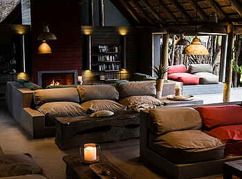 Simbavati River Lodge: Innenansicht Lodge