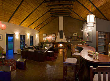Bashay Rift Lodge: Lounge und Bar Bashay Rift Lodge: Lounge und Bar