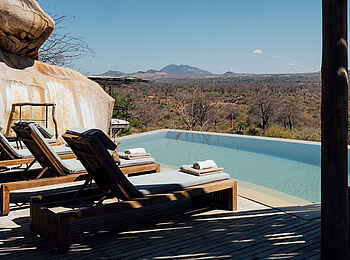 Jabali Ridge Camp: Poolbereich mit schöner Aussicht Jabali Ridge Camp: Poolbereich mit schöner Aussicht