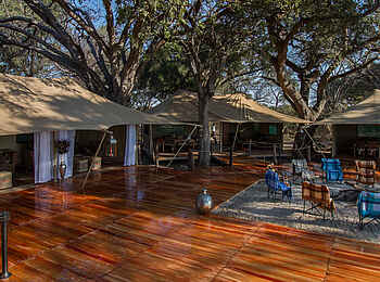 Kadizora Camp: Lounge- und Speisezelte Kadizora Camp: Lounge- und Speisezelte