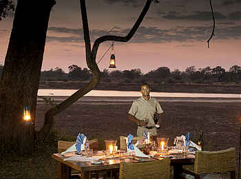 Luangwa River Camp: Lunch Luangwa River Camp: Lunch
