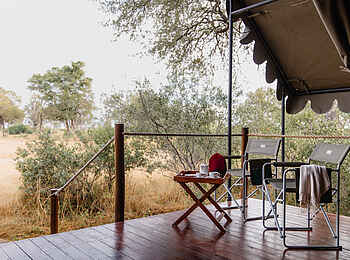 Mbamba: Die Veranda Mbamba: Die Veranda