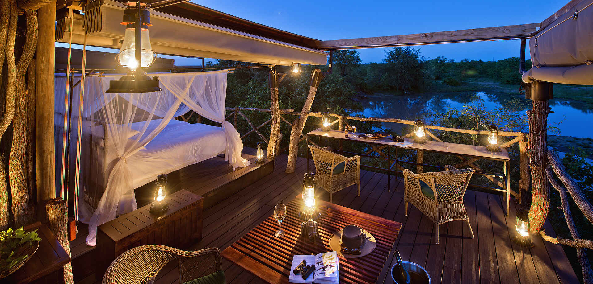 Fluss Sohebele, Kruger National Park, Krüger-Nationalpark, Motswari, Motswari Game Lodge, Motswari Private Game Reserve, Sohebele, Südafrika, Timbavati, Timbavati Nature Reserve, Ambient, Baumhaus, Giraffe's Nest, Interior, Nacht, Stimmung, Afrikarma, Afrikarma Safaris, Afrikarma Safaris - Wildnis. Hautnah., afrikarma.de