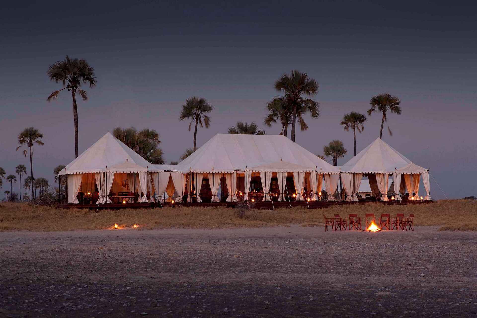 Baobab, CT11, Makgadikgadi, Ntwetwe Pan, Nxai Pans, San Camp, Hauptzelt, Uncharted Africa Safari Co., Ntwetwe-Pfanne