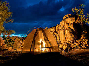 Sasaab Camp: Am Feuer Sasaab Camp: Am Feuer