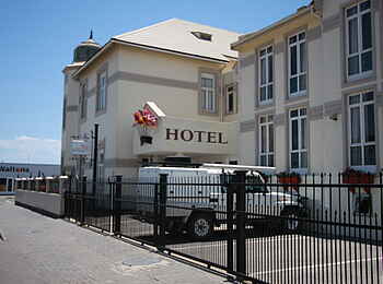 Hotel Eberwein: Parkplatz vor Hotel Hotel Eberwein: Parkplatz vor Hotel