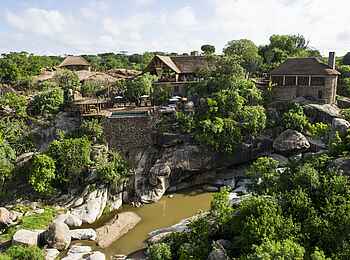 Legendary Mwiba Lodge: Arugusinyai River Legendary Mwiba Lodge: Arugusinyai River