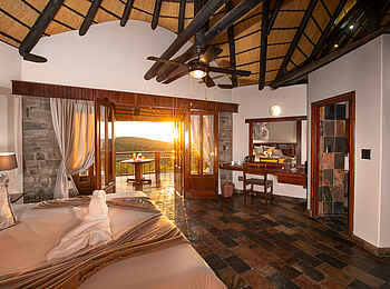 Etosha Mountain Lodge: Gästezimmer