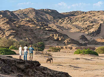 Hoanib Skeleton Coast Camp: Zu Fuß durchs Gelände Hoanib Skeleton Coast Camp: Zu Fuß durchs Gelände