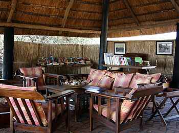 Nsefu Camp: Lounge