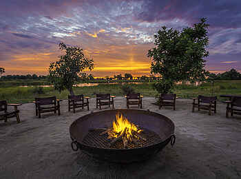 Qorokwe Camp: Boma Qorokwe Camp: Boma
