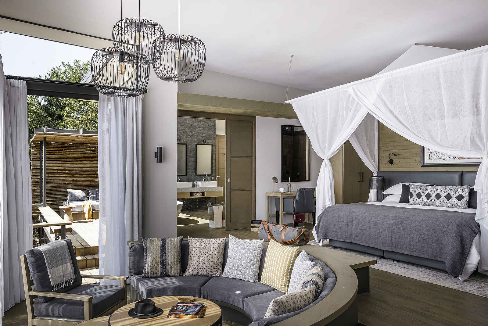 Sanctuary Olonana: Schlafzimmer und Lounge Sanctuary Olonana: Schlafzimmer und Lounge