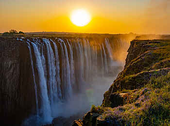 Albida - Victoria Falls Lodge: Victoria Falls bei Sonnenuntergang