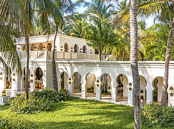 Baraza Resort & Spa Zanzibar: Der Zentralbereich im Grünen Baraza Resort & Spa Zanzibar: Der Zentralbereich im Grünen