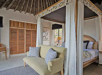 Governors' Mugie: Doppelbett Governors' Mugie: Doppelbett