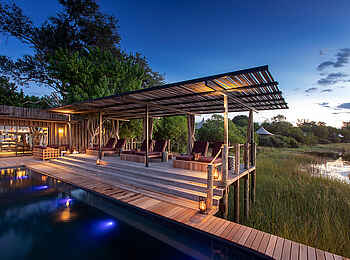Little Duma Tau Camp: Pooldeck