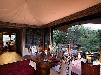 Mara Plains Camp: Blick über den Eßbereich Mara Plains Camp: Blick über den Eßbereich