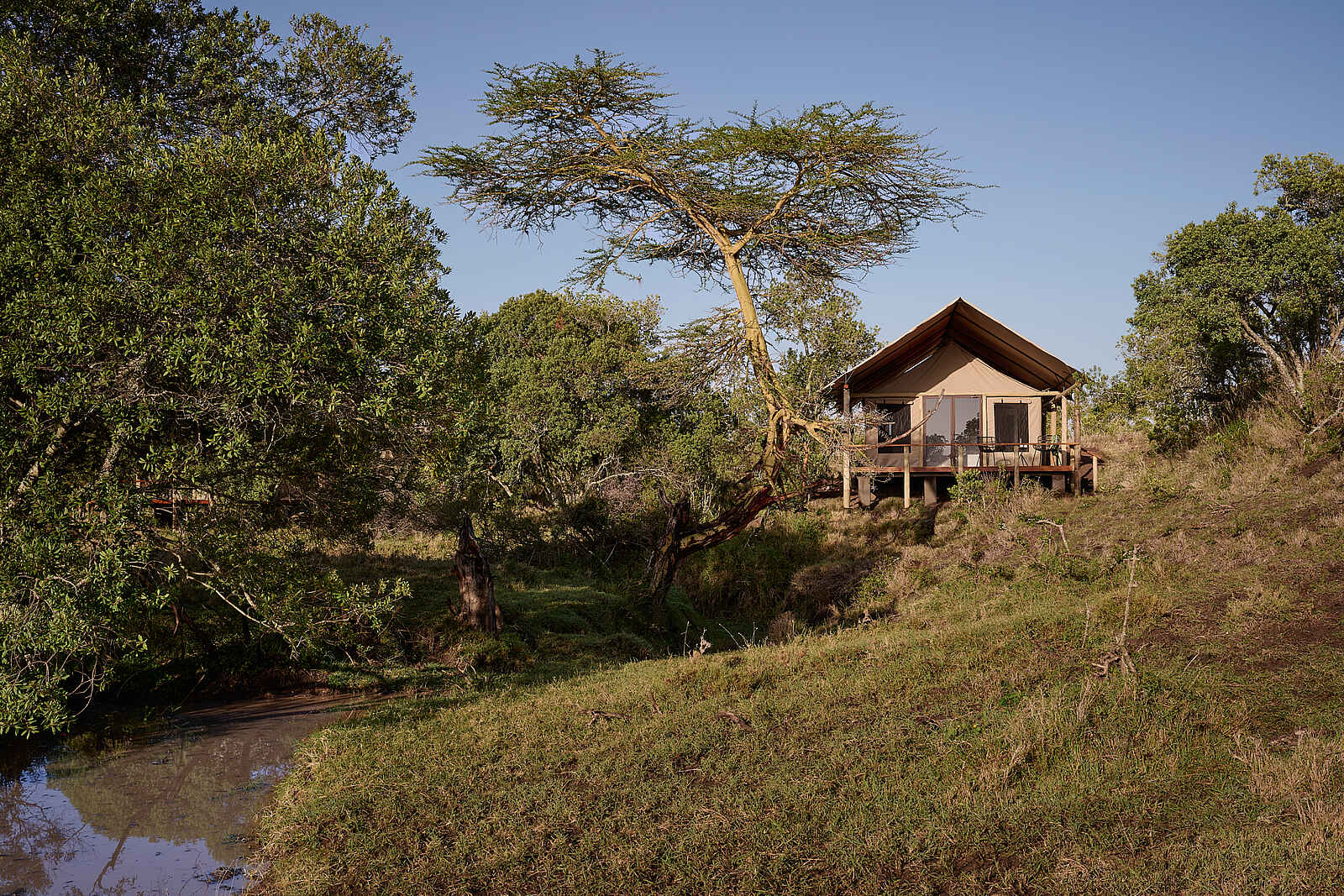 Sanctuary Tambarare Lodge: Blick auf ein Gästezelt Sanctuary Tambarare Lodge: Blick auf ein Gästezelt