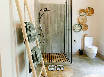 Sentema Farm Lodge: Das Badezimmer Sentema Farm Lodge: Das Badezimmer