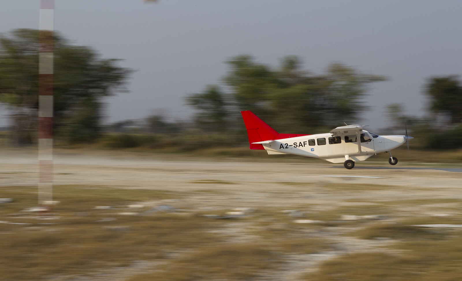 Kanana Camp: Abflug vom Kuruneraga Airstrip Kanana Camp: Abflug vom Kuruneraga Airstrip