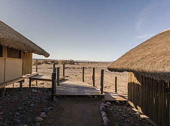 Kulala Desert Lodge: Verbindung zwischen dem Familienzelt