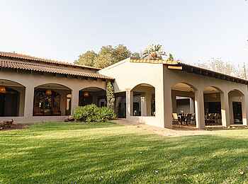 Last Word Madikwe Lodge: Blick vom Garten