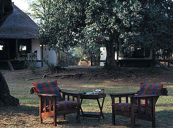 Nsefu Camp: Gartenstühle