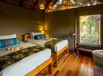 Nxamaseri Island Lodge: Zweibettzimmer des Familienzelts Nxamaseri Island Lodge: Zweibettzimmer des Familienzelts