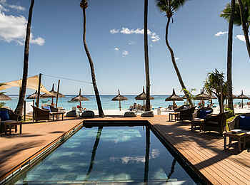 Constance Sakoa Boutik: Der Pool Constance Sakoa Boutik: Der Pool
