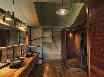 Dunia Camp: Double Tent Dusche