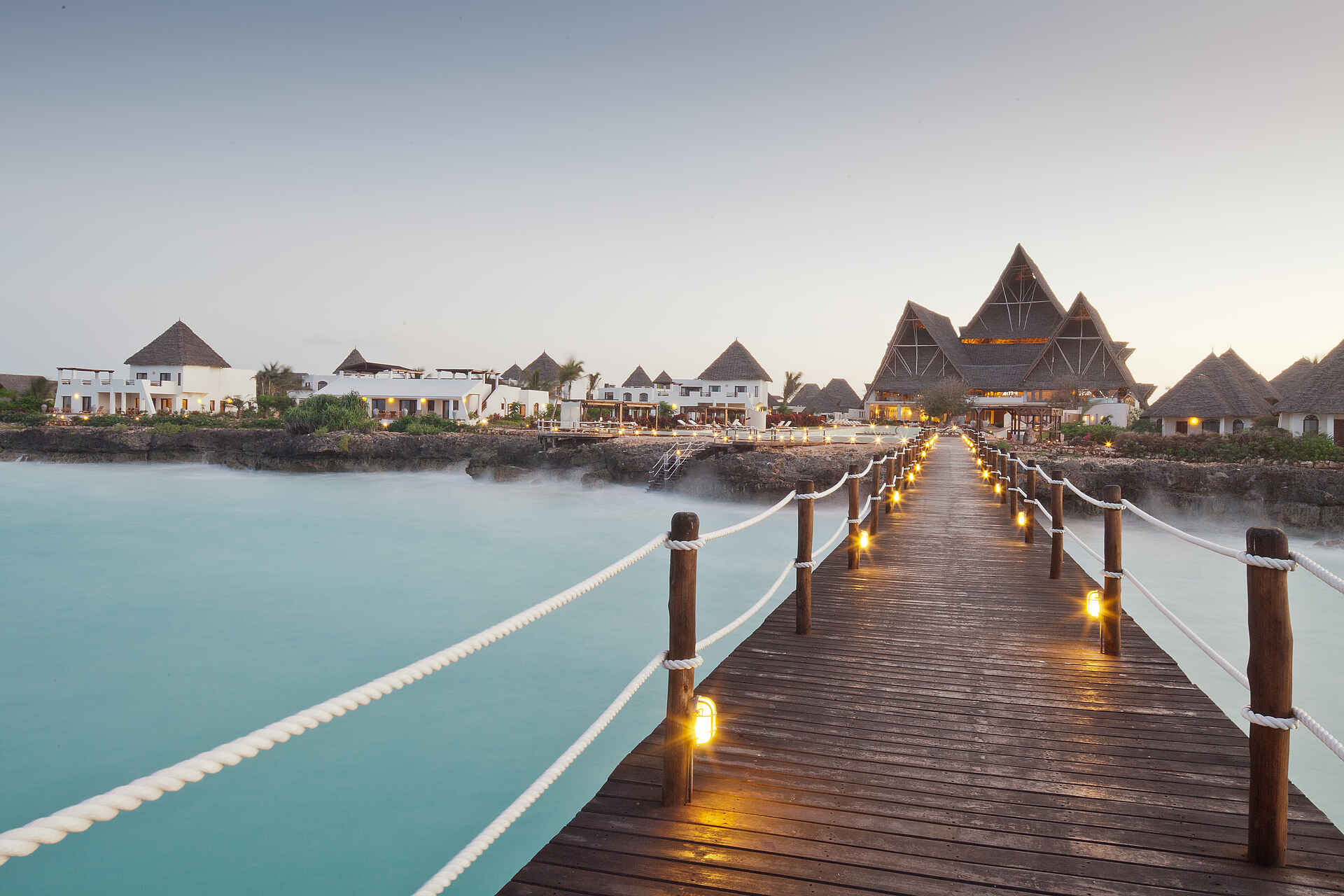 Diving, Essque Zalu, Indischer Ozean, Luc Verschelden, Luxury, Luxus, Luxusresort, Paradies, Resort, Sansibar, Schnorcheln, Squba, Tansania, Tauchen, Tropen, Unguja, Panorama, Pier, afrikarma, afrikarma.de