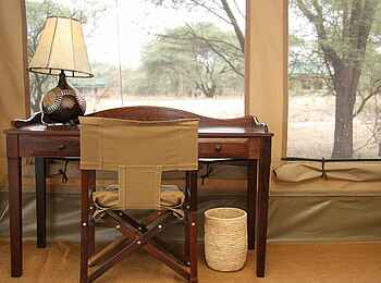 Manyara Ranch: Schreibtisch Manyara Ranch: Schreibtisch