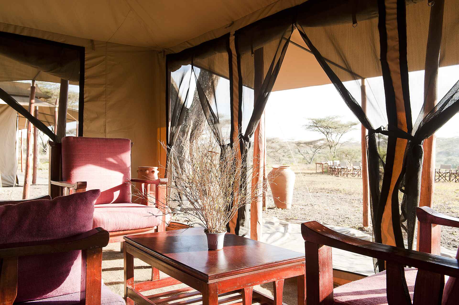 Ndutu Kati Kati Tented Camp: Loungezelt ndutu kati kati tented camp, serengeti nationalpark, tanganyika wilderness camps, loungebereich, afrikarma, afrikarma safaris, afrikarma safaris - wildnis. hautnah., afrikarma.de