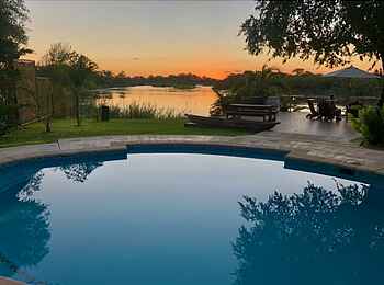 Shametu River Lodge: Der Pool