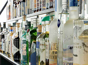 The Silo: Ausstattung der Willaston Bar