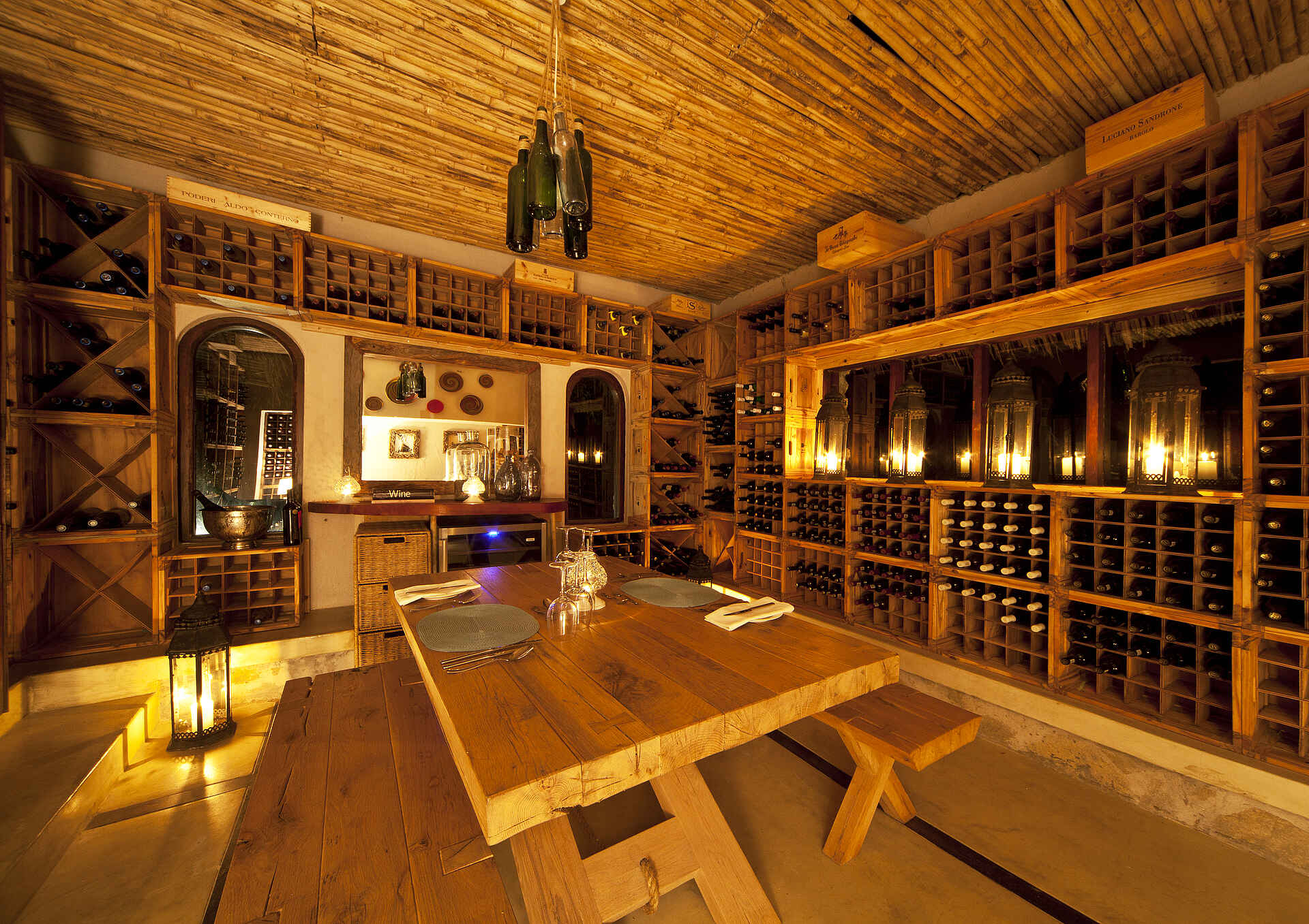 azura quilalea, azura quilalea bilder, azura quilalea island resort, mosambik tauchen, main area, wein, weinkeller