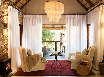 Dulini Lodge: Blick von der privaten Lounge auf die Terrasse