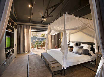 Epako Safari Lodge and Spa: Das Schlafzimmer der River Suite