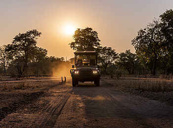 Kulandila Camp: Pirschfahrt Kulandila Camp: Pirschfahrt