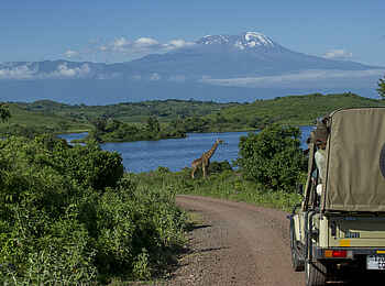 Arusha Serena Hotel: Pirschfahrt Arusha Serena Hotel: Pirschfahrt