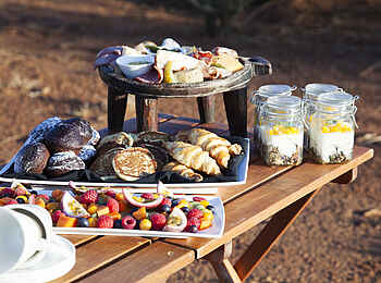 Molori Safari Lodge: Frühstück im Busch