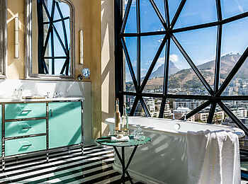 The Silo: Bad einer Deluxe Superior Suite