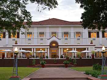Victoria Falls Hotel: Das Hauptgebäude