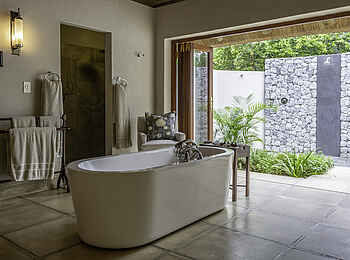 Savanna Lodge: Außendusche der Savanna Suite Savanna Lodge: Außendusche der Savanna Suite