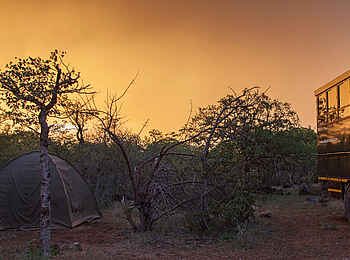 Taleni Etosha Village: Campen im Freien Taleni Etosha Village: Campen im Freien
