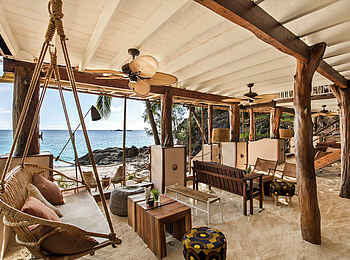 Constance Tsarabanjina: Blick aufs Meer Constance Tsarabanjina: Blick aufs Meer