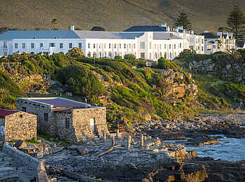 The Marine Hotel: Blick auf das Hotel The Marine Hotel: Blick auf das Hotel