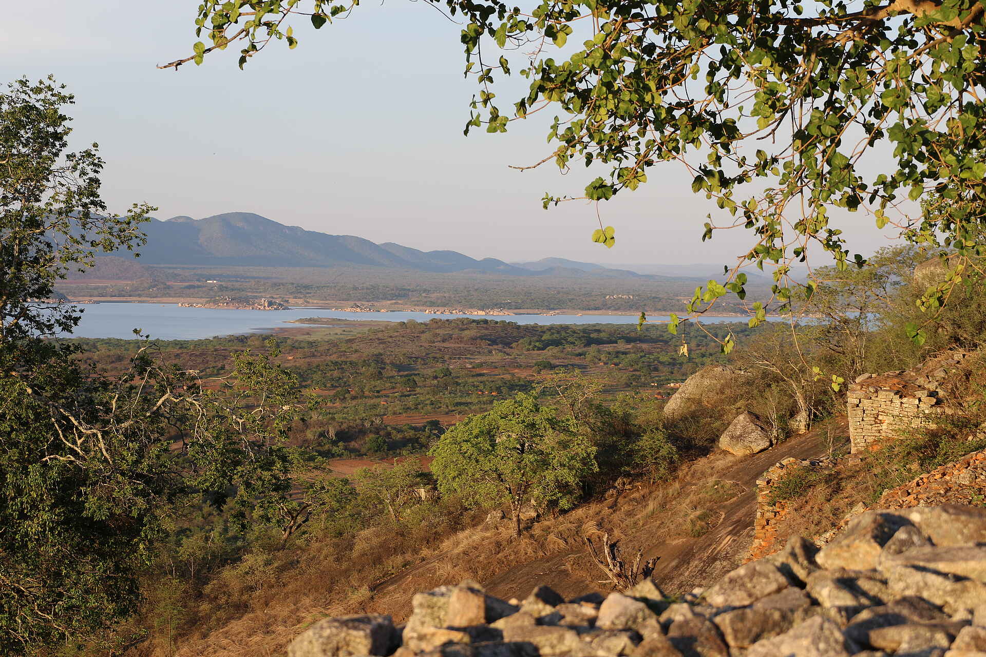 Bergruinen, Eastern Enclosure, Great Zimbabwe, Konischer Turm, UNESCO, Weltkulturerbe, Afrikarma, Afrikarma Safaris, Afrikarma Safaris - Wildnis. Hautnah., Afrikarma.de
